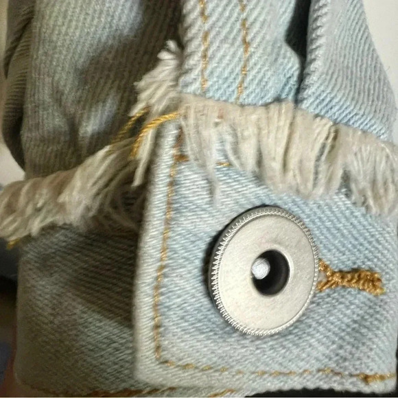 POL Shimmering Jewel Denim Jean Jacket Beaded Distressed Size Large - Picture 10 of 16